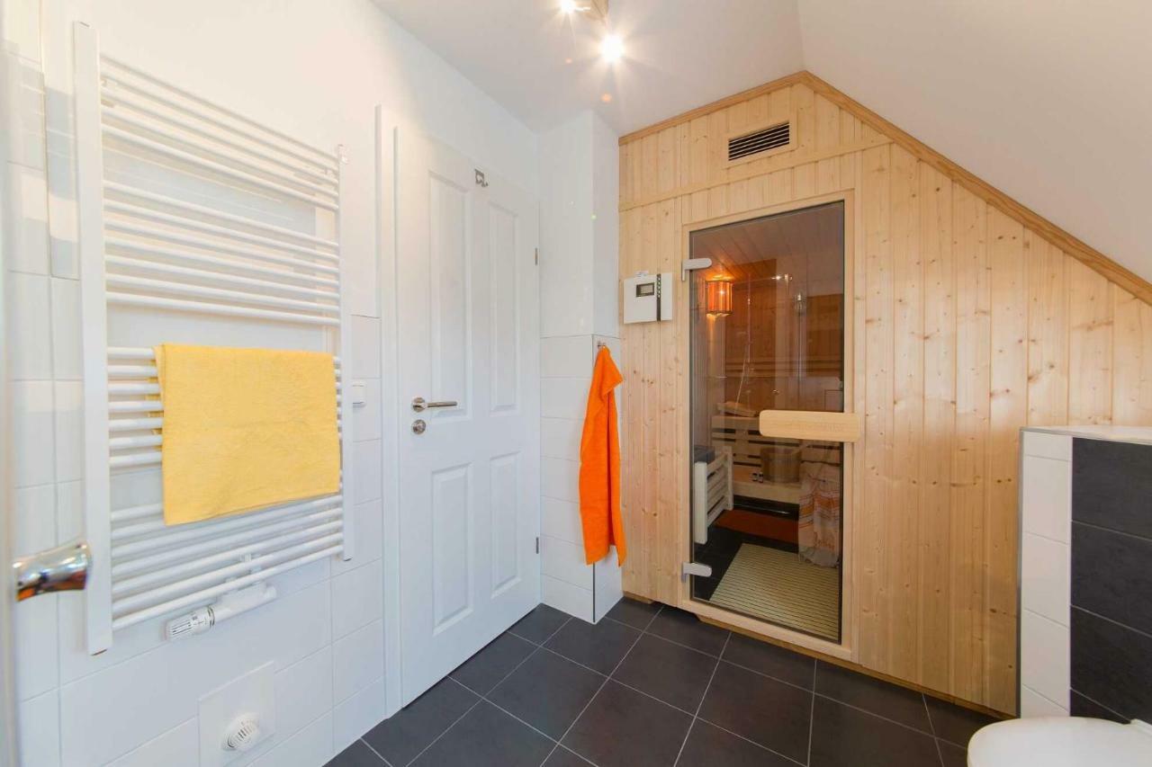 Villa Haus Bugspriet Haegerende Zingst Esterno foto